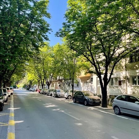Luxury City Center Apartment Skopje Exteriör bild