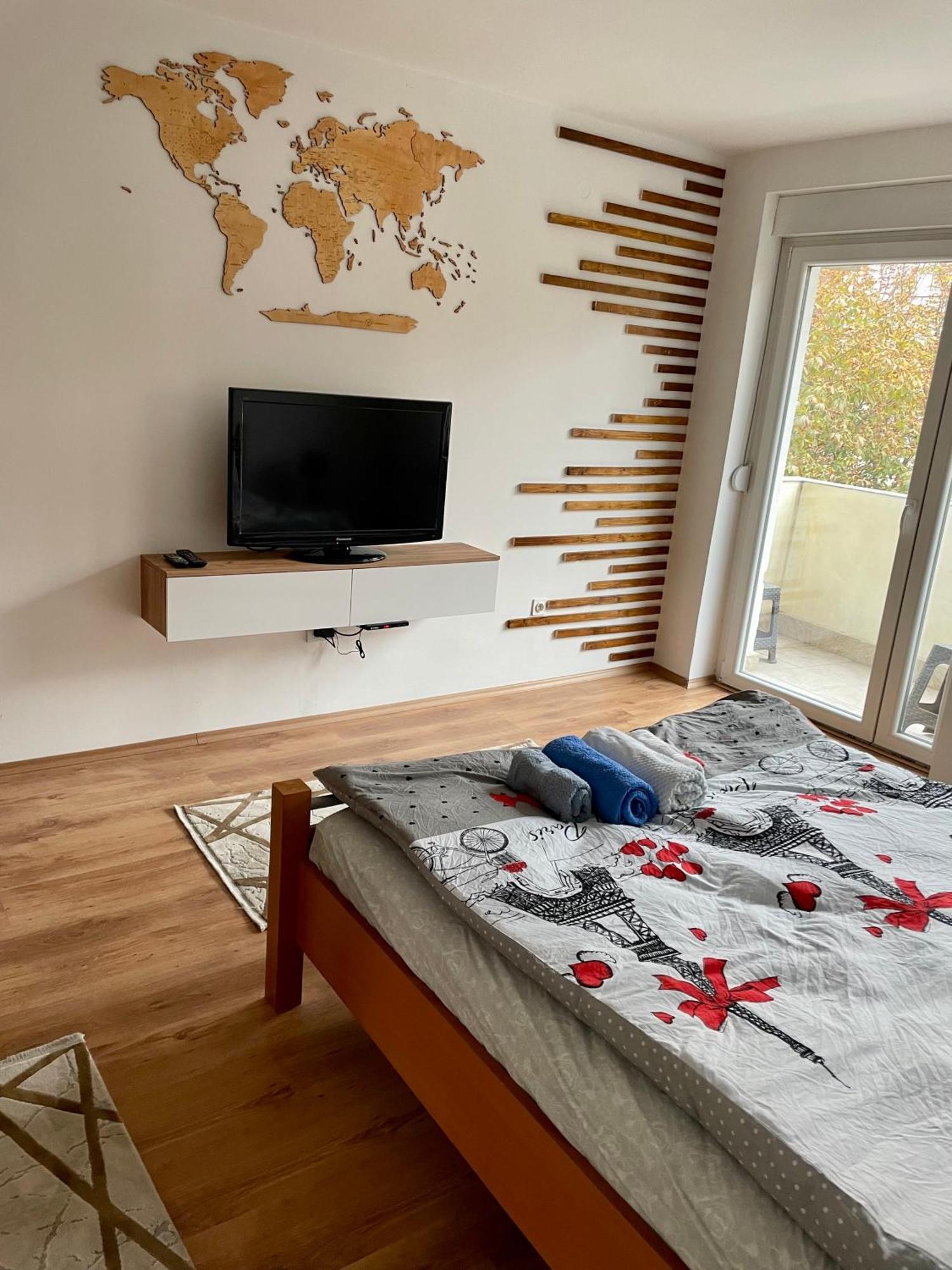 Luxury City Center Apartment Skopje Exteriör bild